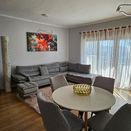 Апартаменты Sky Dwelling Тирана Экстерьер фото